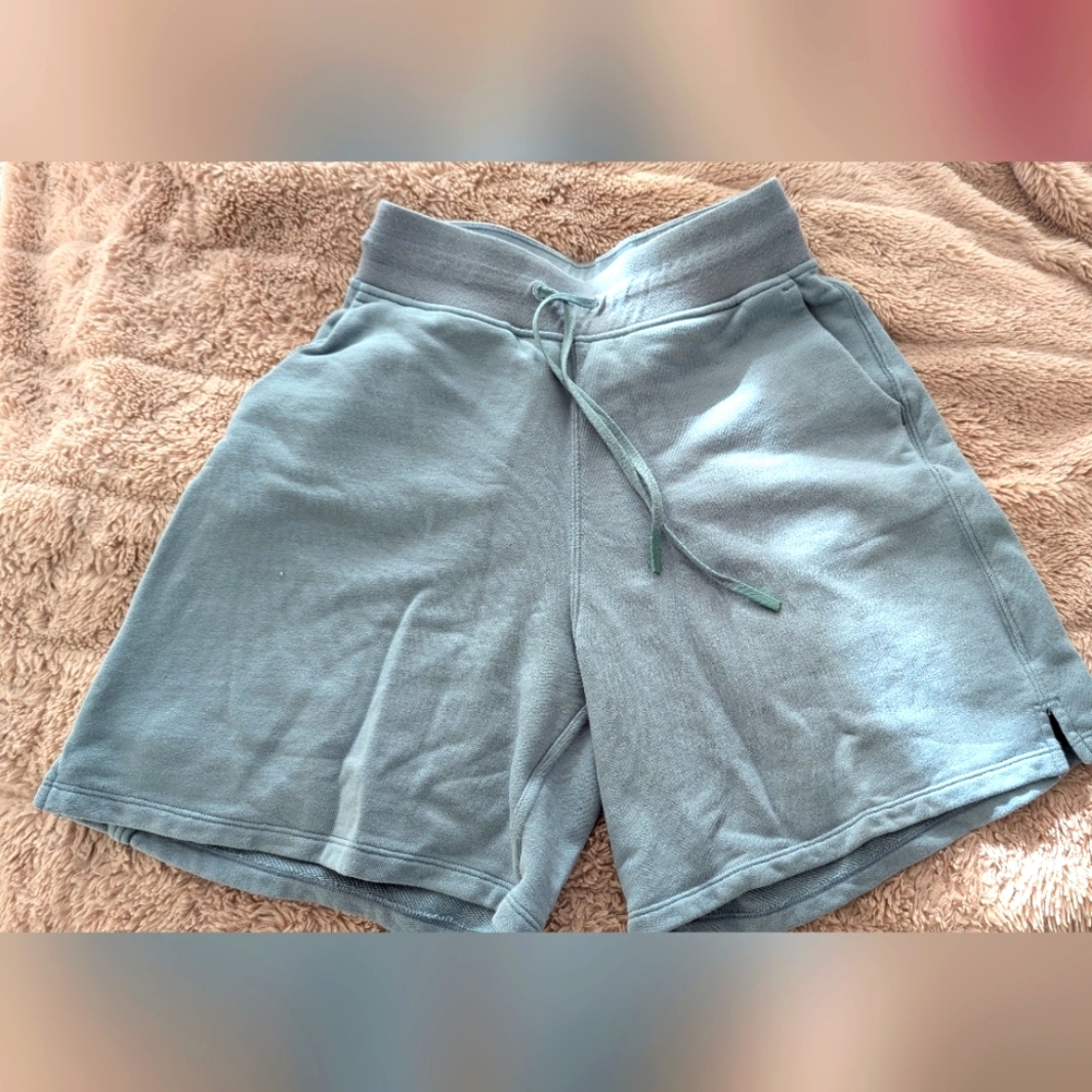 🩵 Lululemon Sweat Shorts (4 Chambray)
